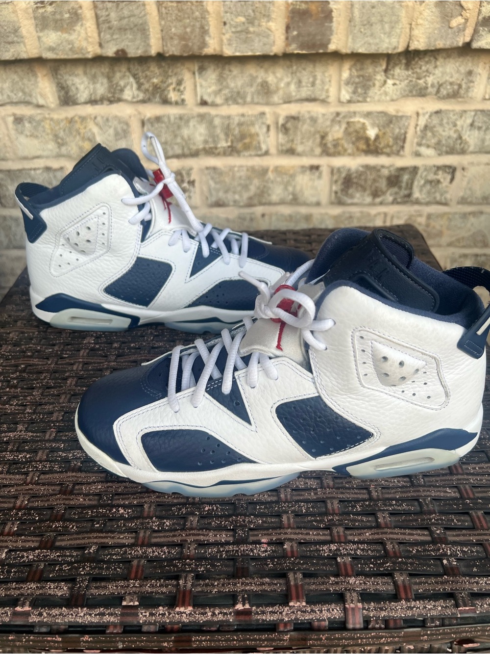 Jordan Kids' Navy & White High-Top Sneakers 7 youth unisex